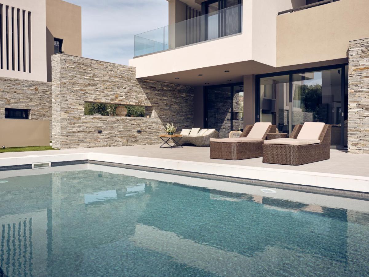 チィリヴィ Aguacate Agave With Private Swimming Poolヴィラ エクステリア 写真